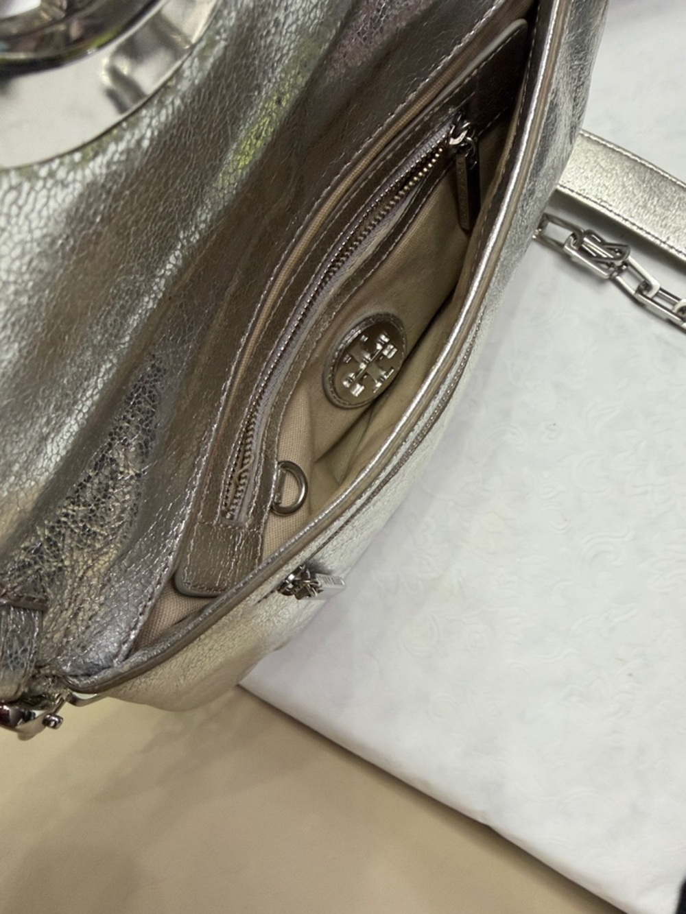 Tory Burch Metallic Silver Logo Crossbody/Wristlet - Picture 7 of 10